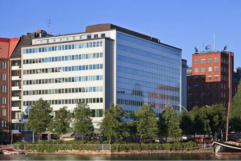 Pitkänsillanranta 3