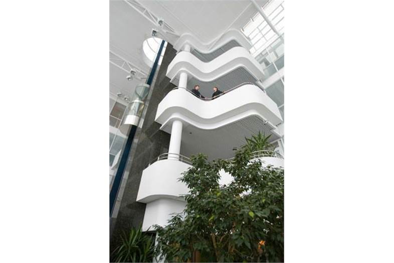 Metsänneidonkuja 10-12