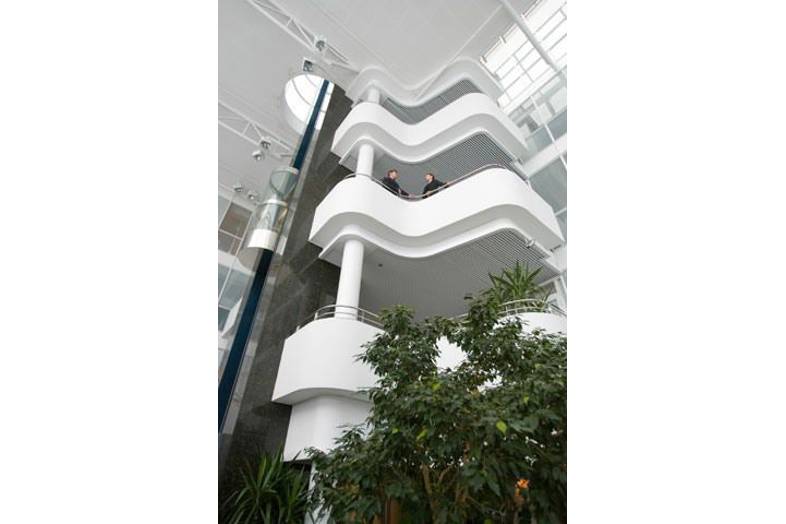 Metsänneidonkuja 10-12