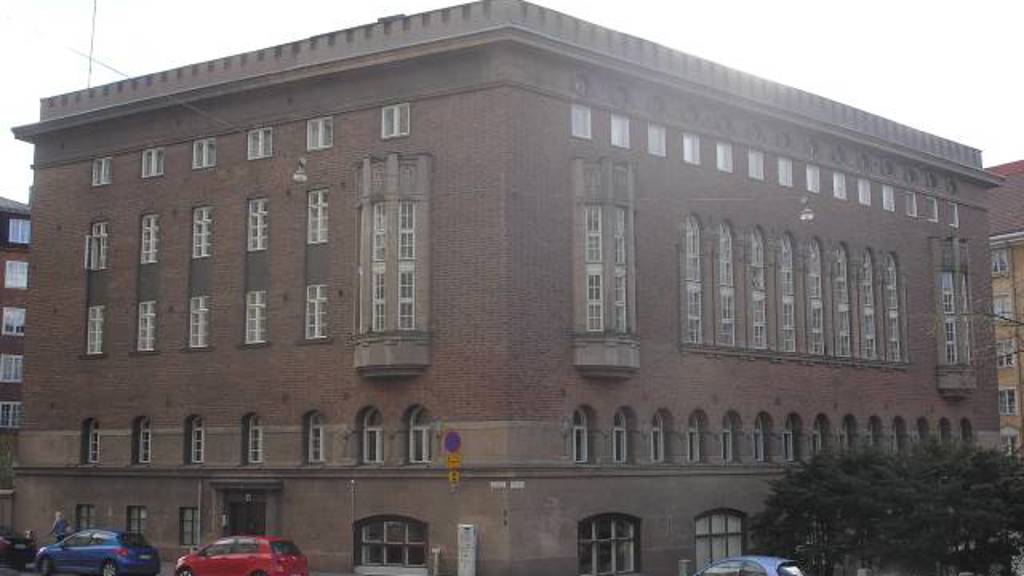 julkisivu Oksasenkadun puolella Oksasenkatu 10