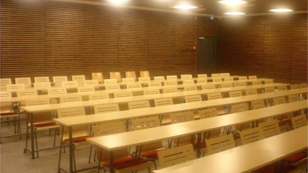 erikseen vuokrattava auditorio Hitsaajankatu 20-24