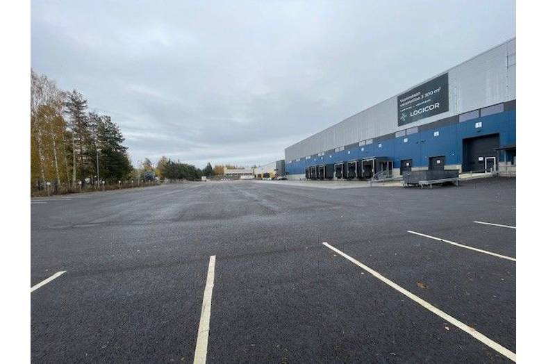 Itäinen Valkoisenlähteentie 18-20