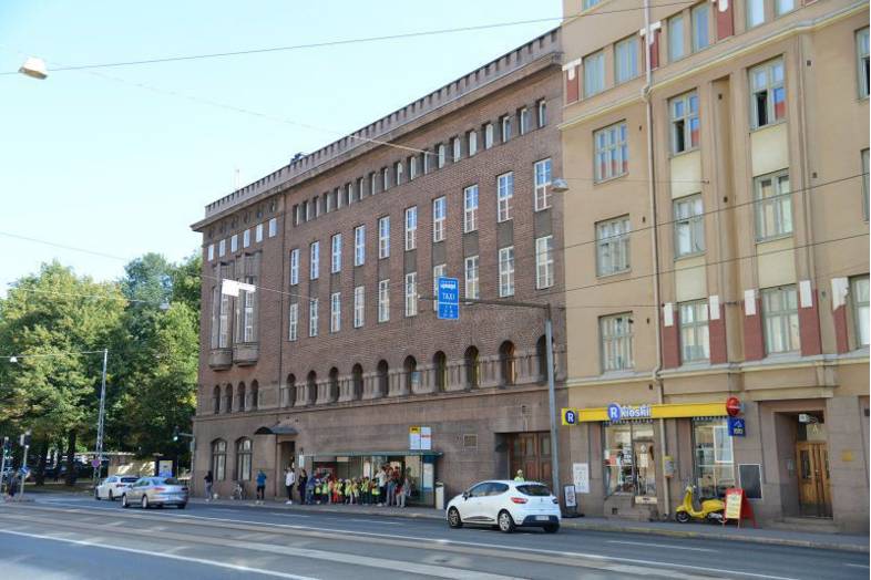 Runeberginkatu 43
