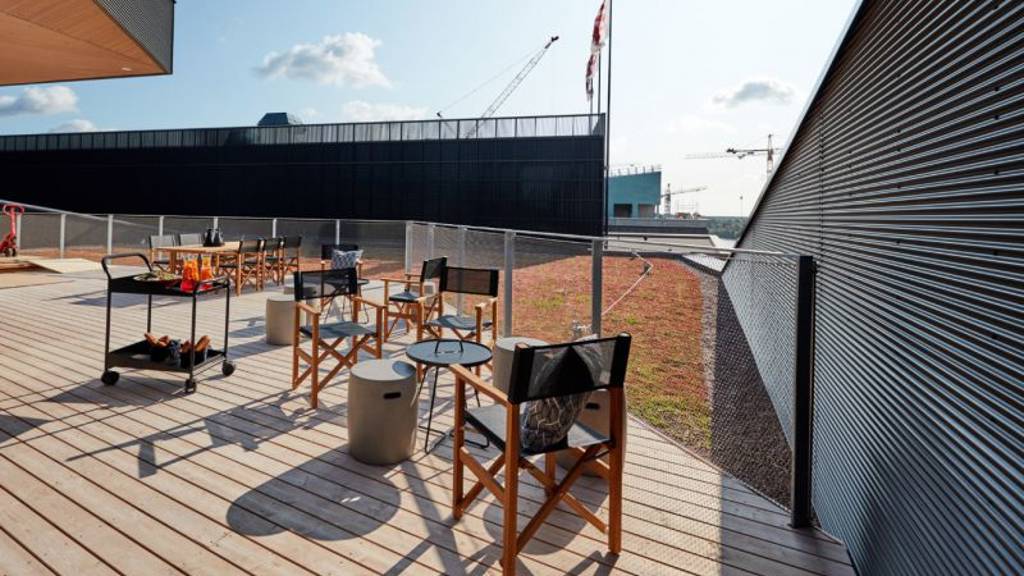 Kattoterassi Hermannin rantatie 8