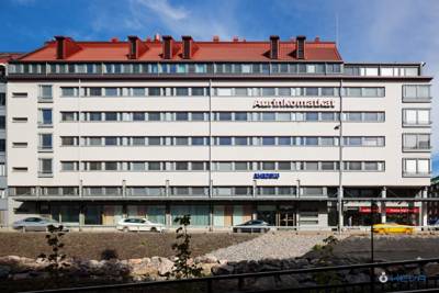 Pohjoinen rautatiekatu 25