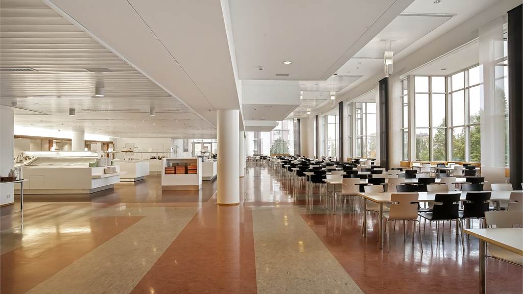 Kuva 4 Rajatorpantie 8