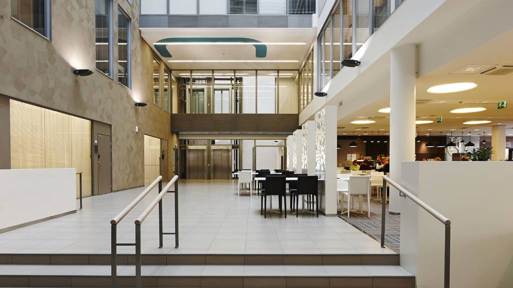 Kuva 5 Bertel jungin aukio 3 d-talo