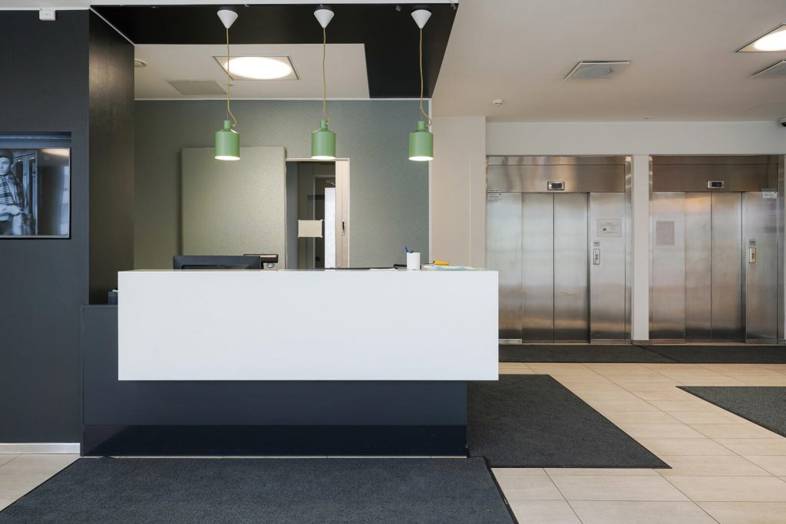 Pohjoinen rautatiekatu 25