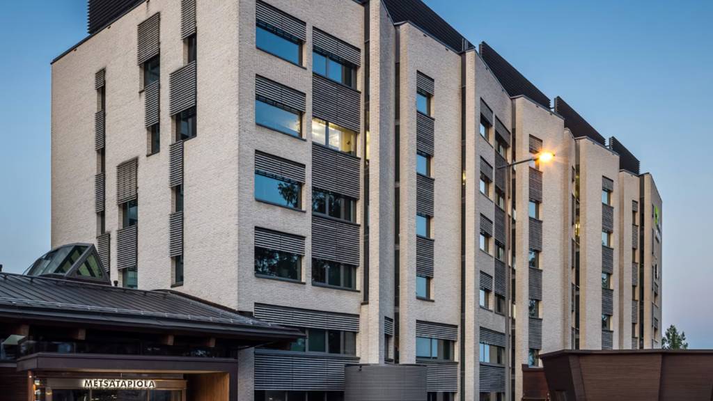 Kuva 1 Revontulenpuisto 2