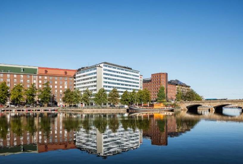 Pitkänsillanranta 3