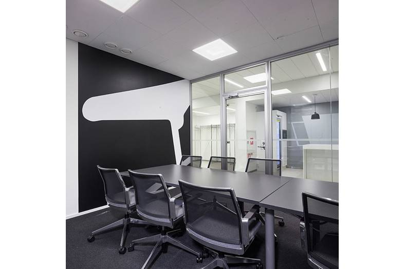 Pohjoinen rautatiekatu 25, Kamppi