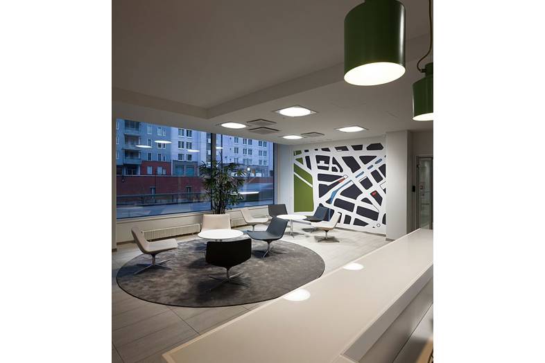 Pohjoinen rautatiekatu 25, Kamppi