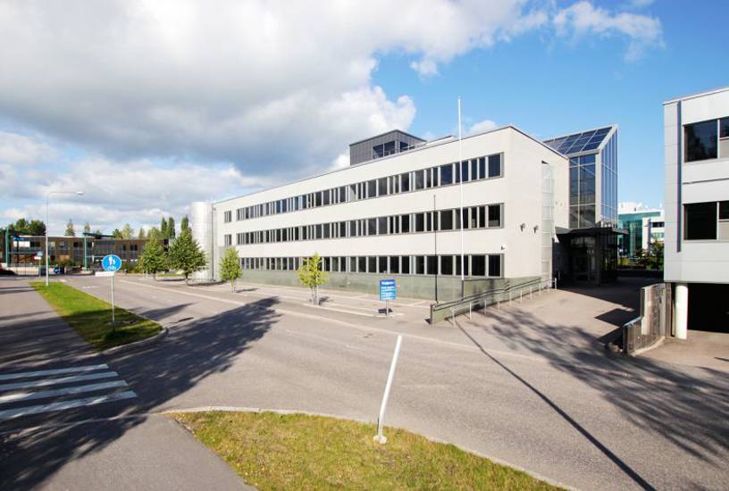 Tietäjäntie 2, Tapiola