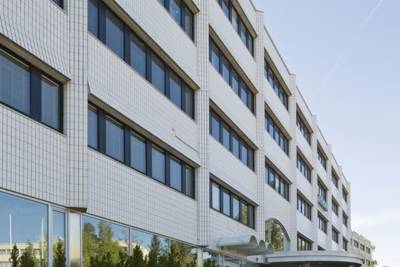 Sinikalliontie 12, Mankkaa