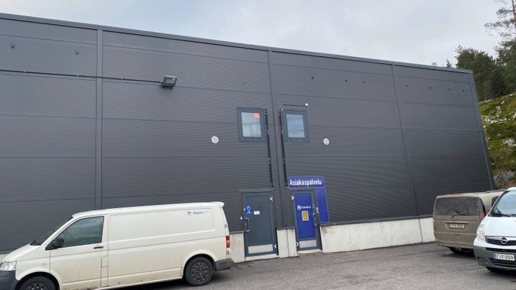 Pitkäniityntie 1, Lommila