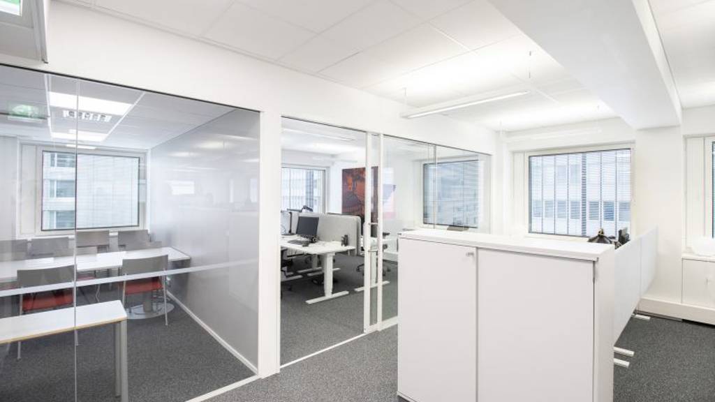 Runeberginkatu 5, Kamppi