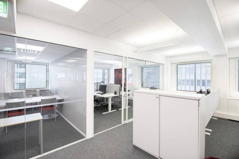 Runeberginkatu 5, Kamppi