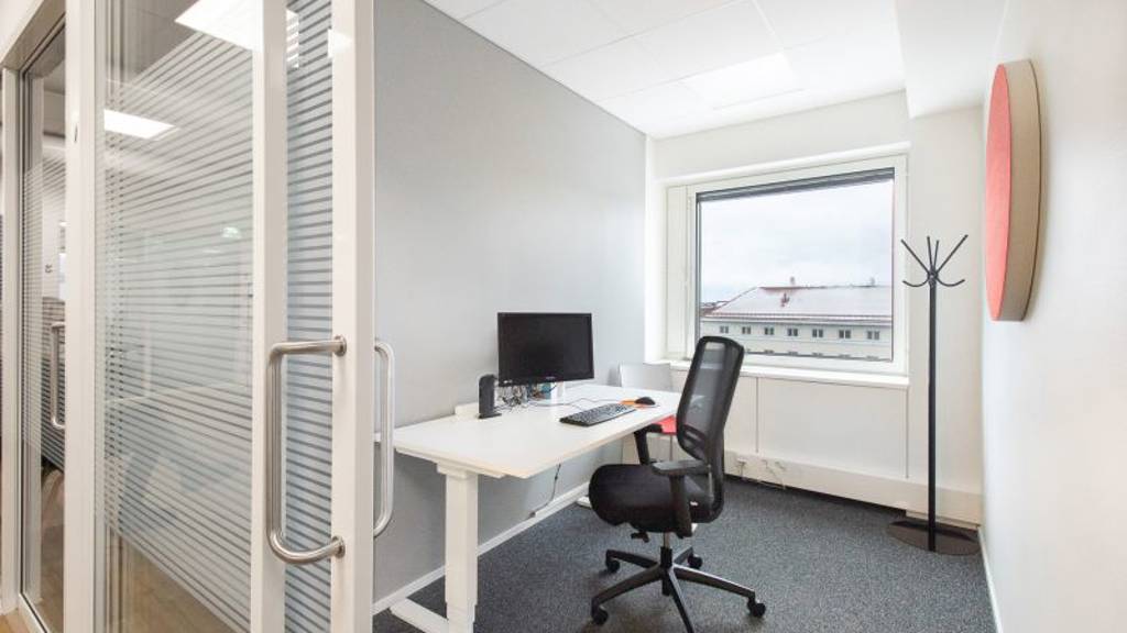 Runeberginkatu 5, Kamppi