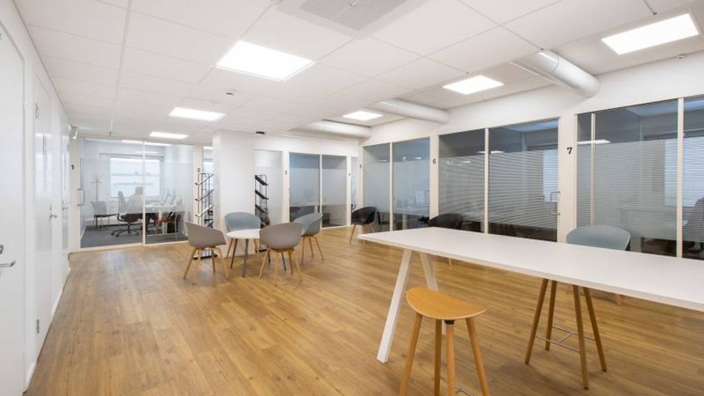 Runeberginkatu 5, Kamppi