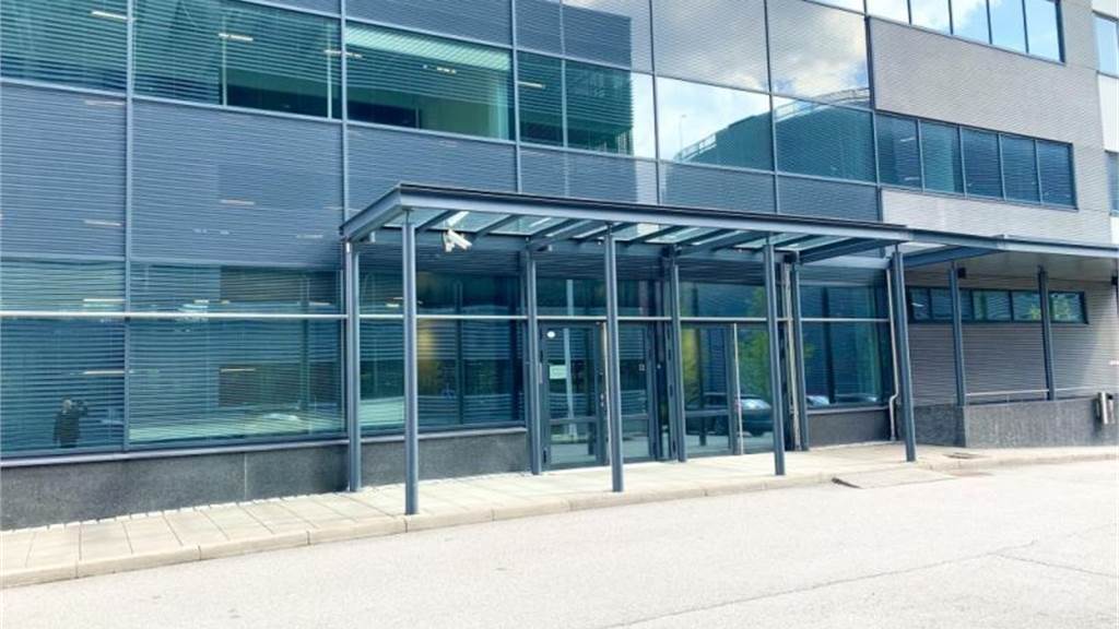 Perintökuja 8, Veromies