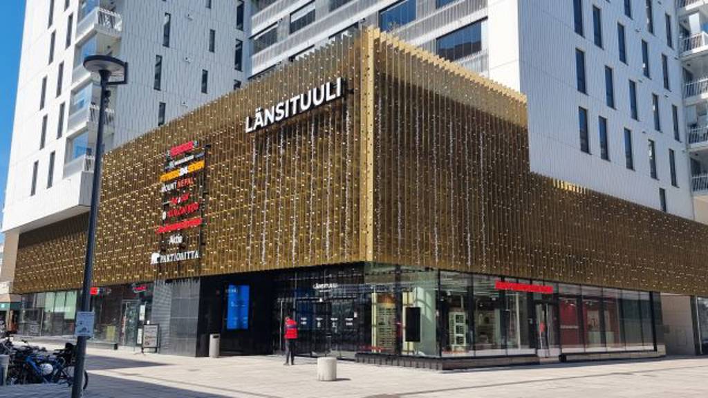 Länsituuli 10, Tapiola