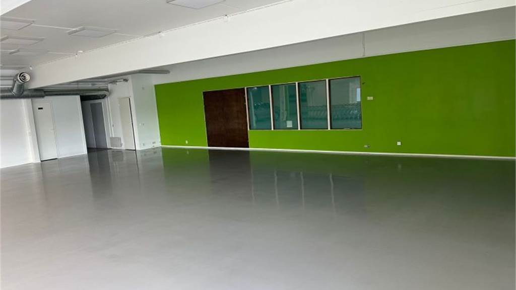 Itäkeskuksenkaari 4