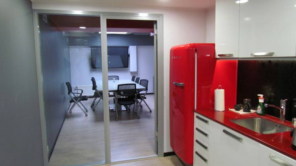 Ristipellontie 17, Konala