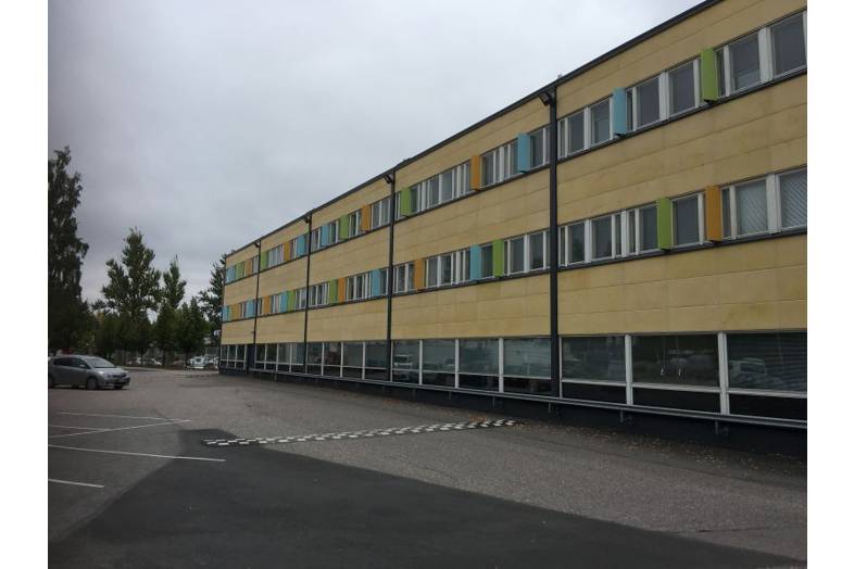 Ristipellontie 16, Konala