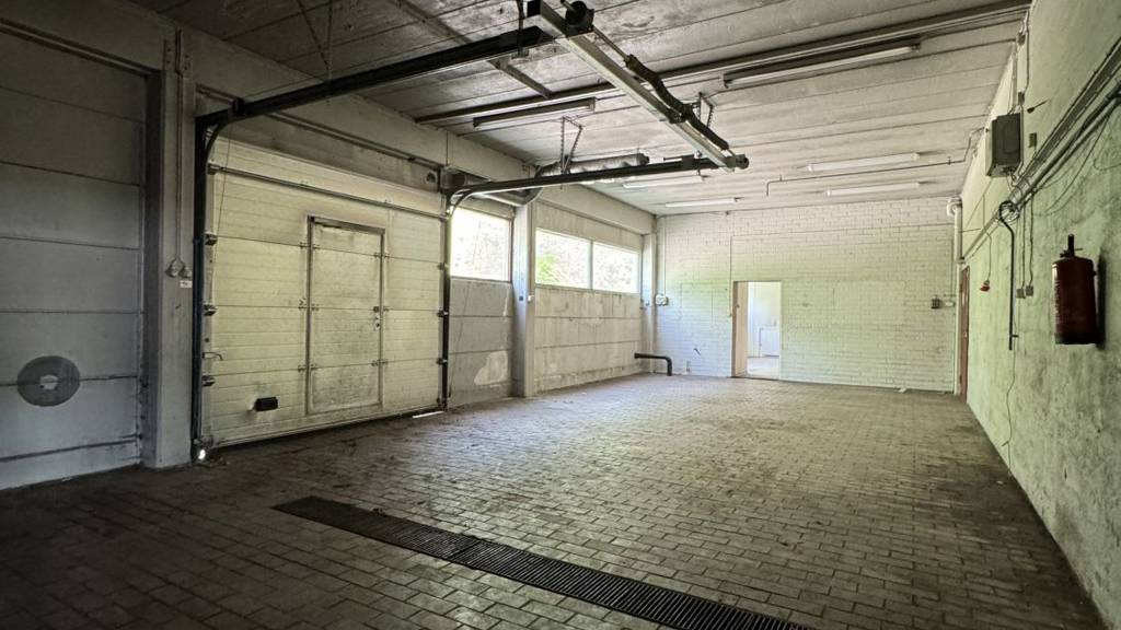 Koneenkatu 1, Hiiltomon Teollisuusalue