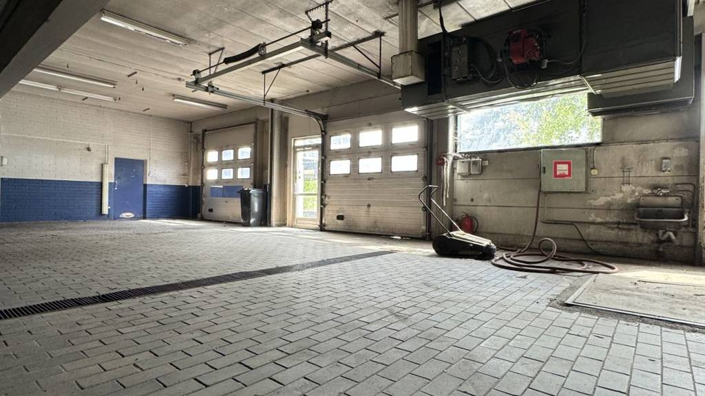 Koneenkatu 1, Hiiltomon Teollisuusalue