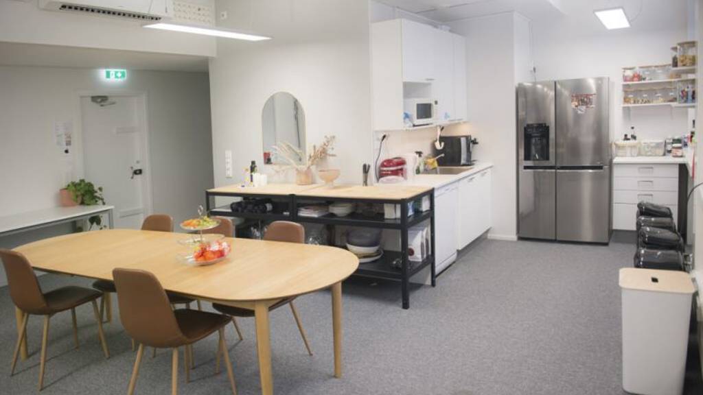 Urho Kekkosen katu 4-6 F, Kamppi