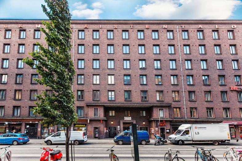 Urho Kekkosen katu 4-6 F, Kamppi