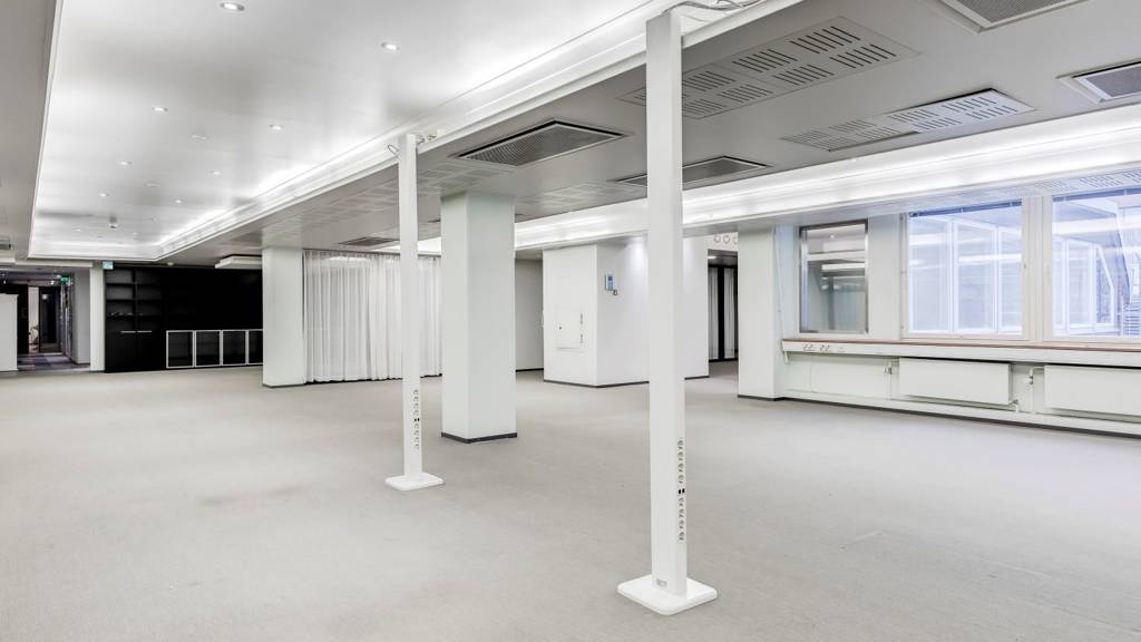 Kansakoulukuja 3 A, Kamppi