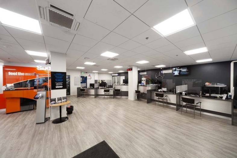 Valokaari 8, Suutarila