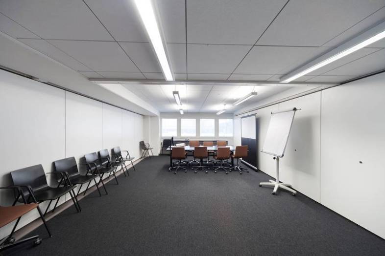 Valokaari 8, Suutarila