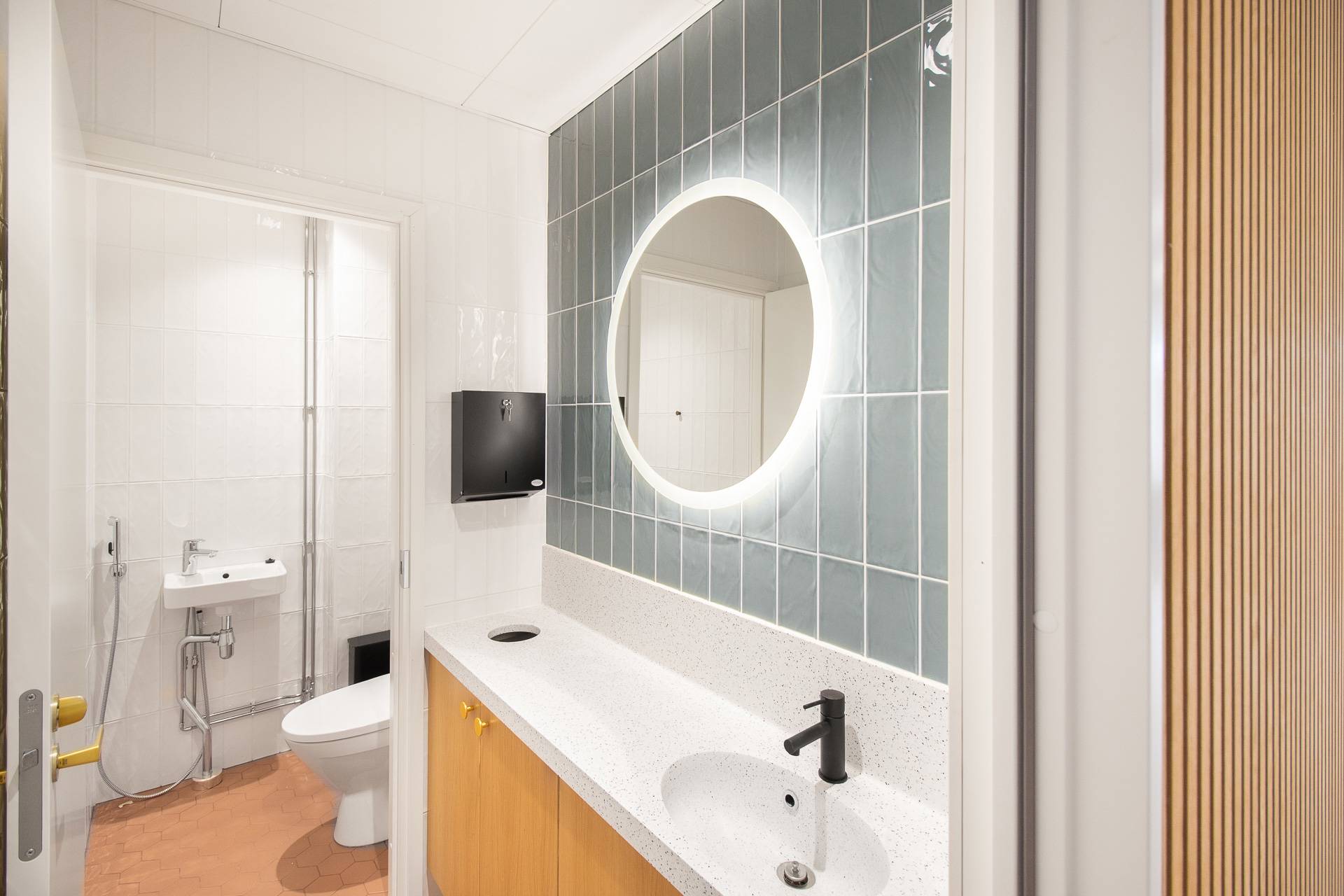 Kalasataman Trooli, 1628,5 m², 5. krs Tynnyrintekijänkatu 1