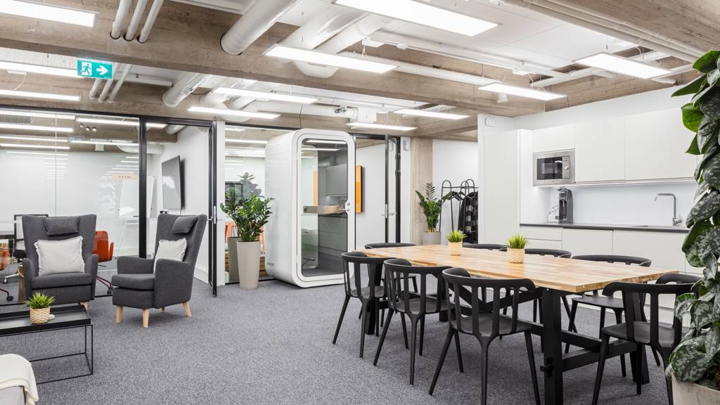 Helsingin Autotalo, toimisto 226 m², 3. krs Salomonkatu 17