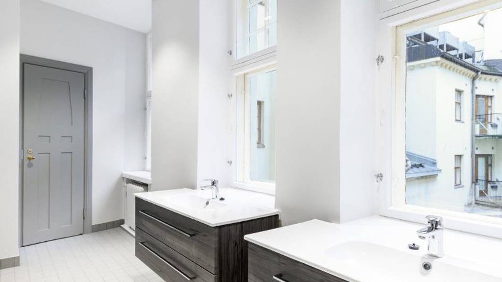 Eteläinen makasiinikatu 4