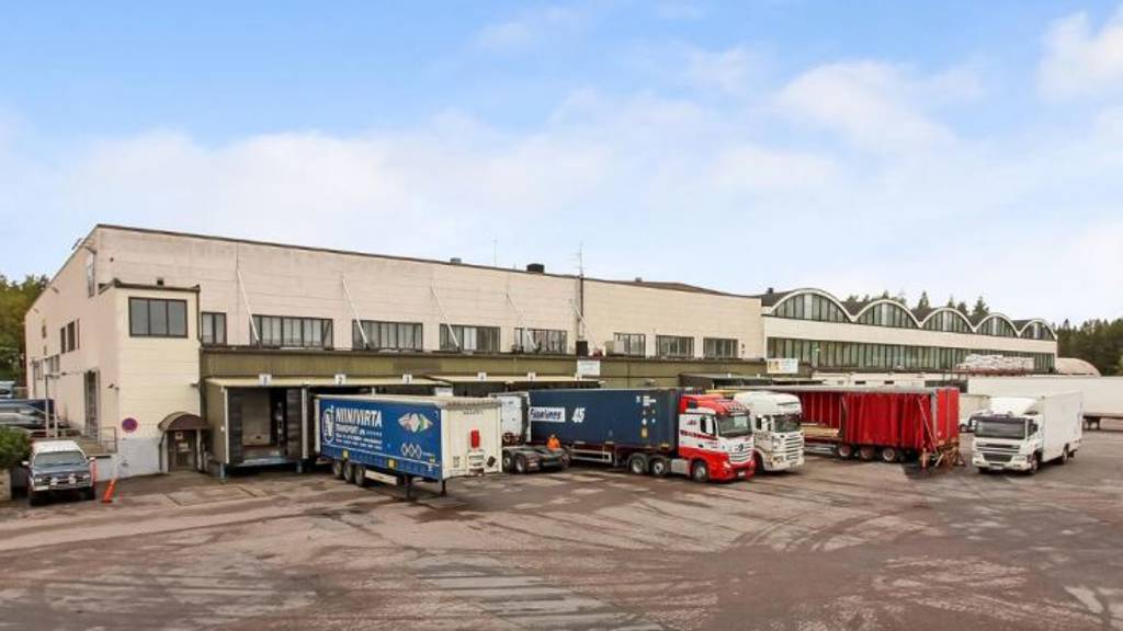 Robert Huberin tie 7