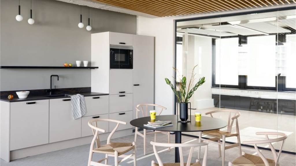 Siltasaarenkatu 18-20