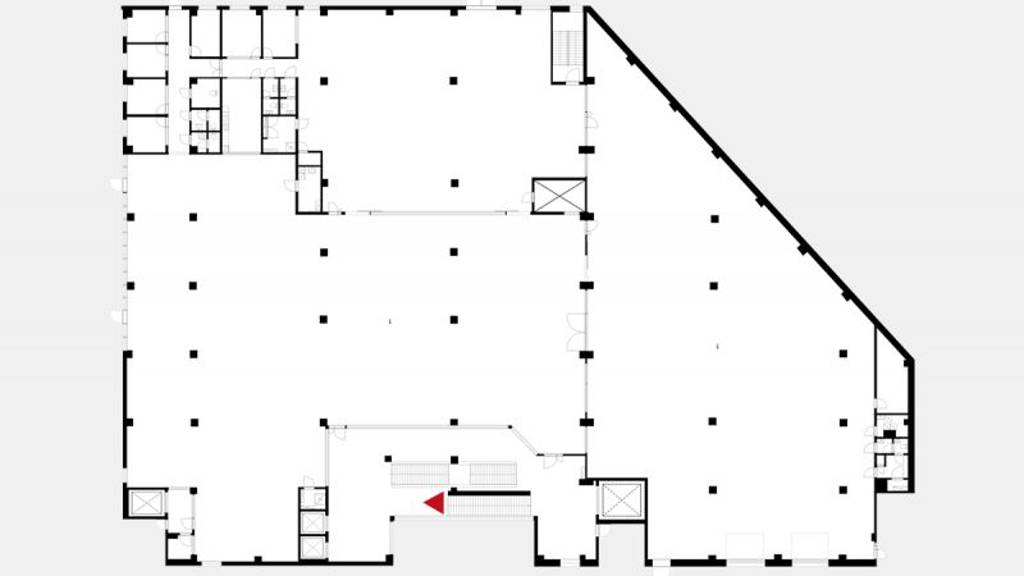 1. krs. 2439 m² Kuninkaalantie 19