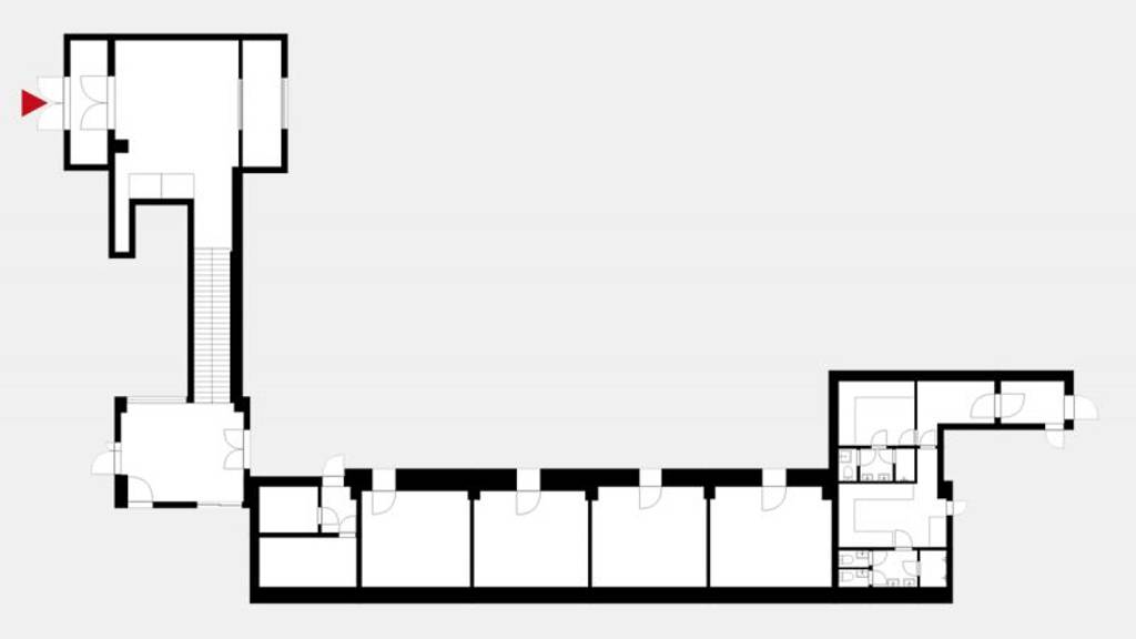 Katutaso 321 m² Kuninkaalantie 19