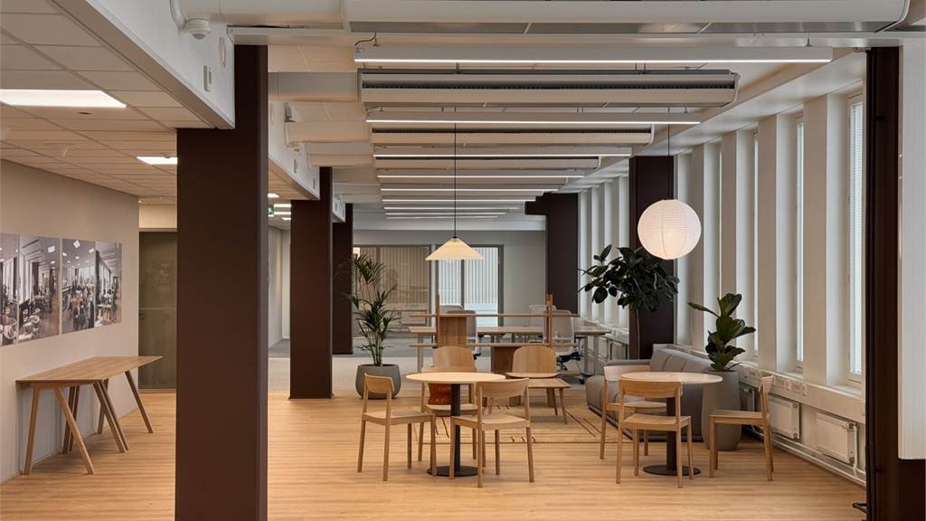 Showroom Sokerilinnantie 11