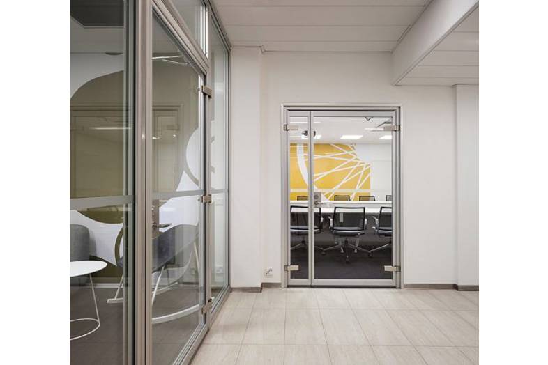 Pohjoinen Rautatiekatu 25