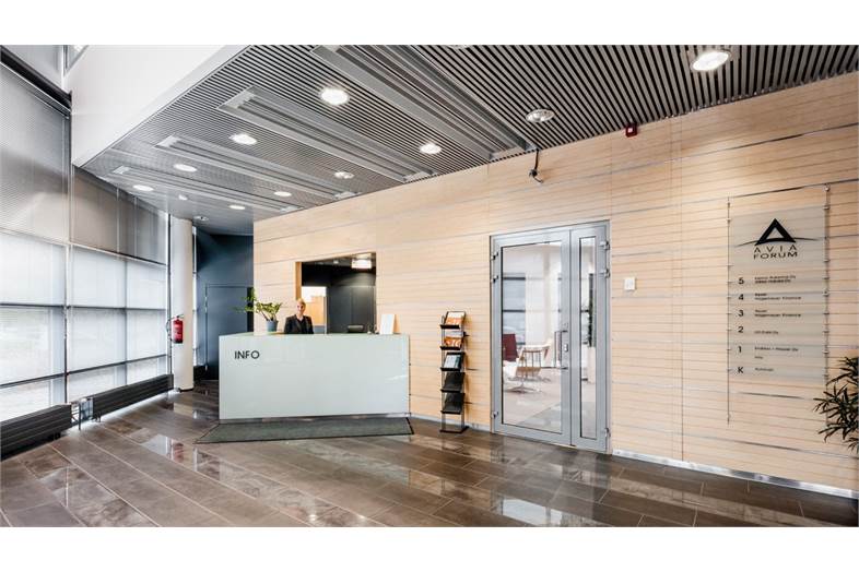 Robert Huberin tie 3b