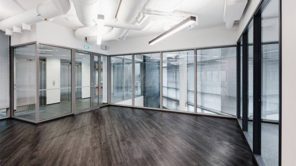 Robert Huberin tie 3 B