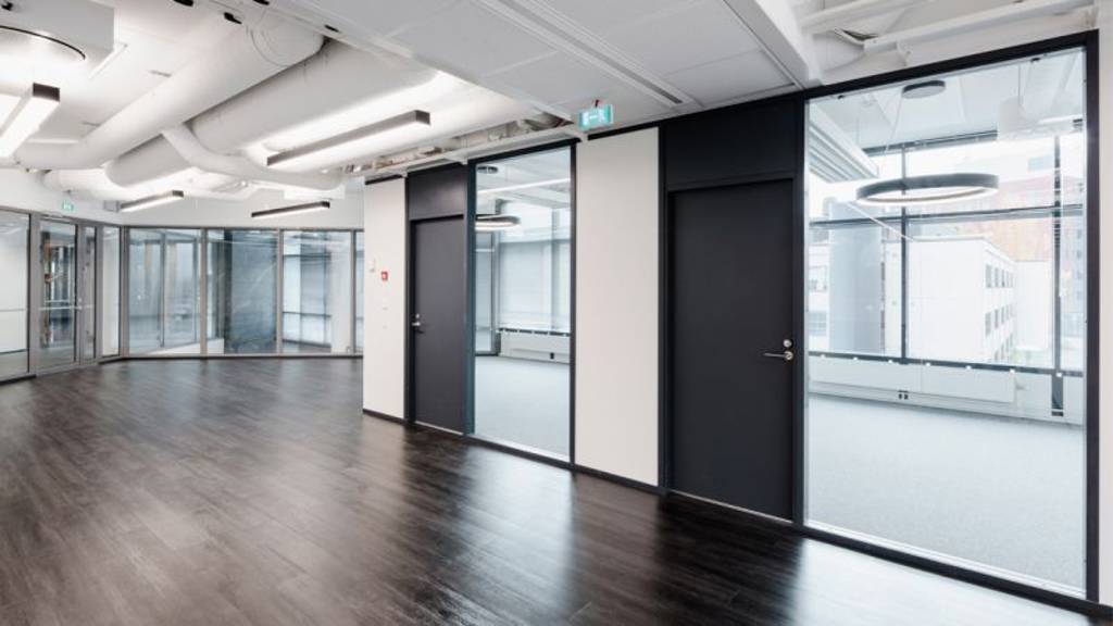 Robert Huberin tie 3 B