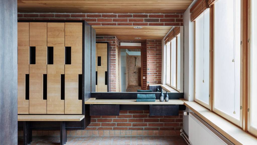 Lars Sonckin kaari 10-16