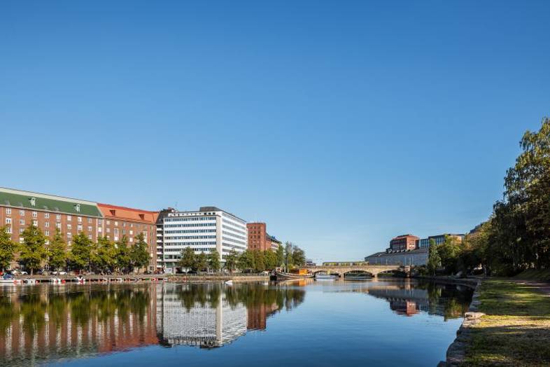 Pitkänsillanranta 3