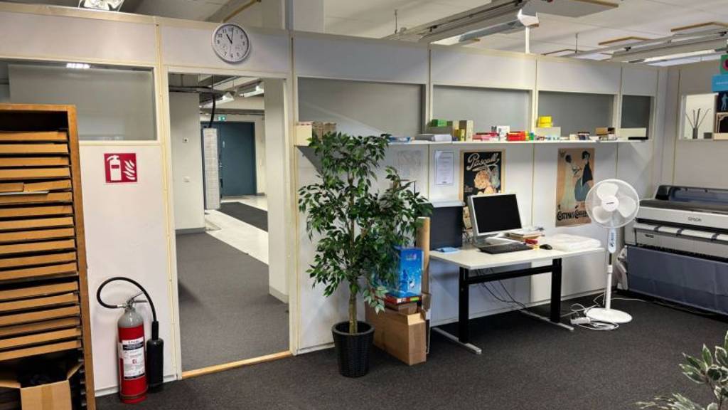 Toimisto 2. krs Holkkitie 14